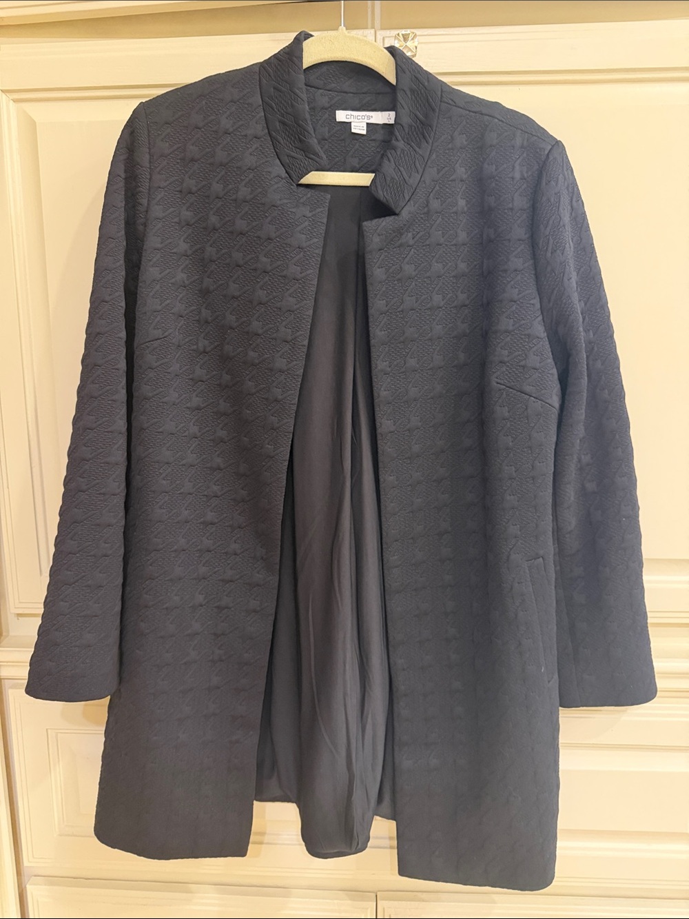Chico's Black Textured Open-Front Trench Coat